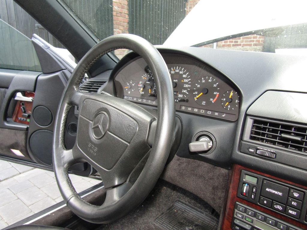 Mercedes-Benz SL 600 1992 – Bild 29