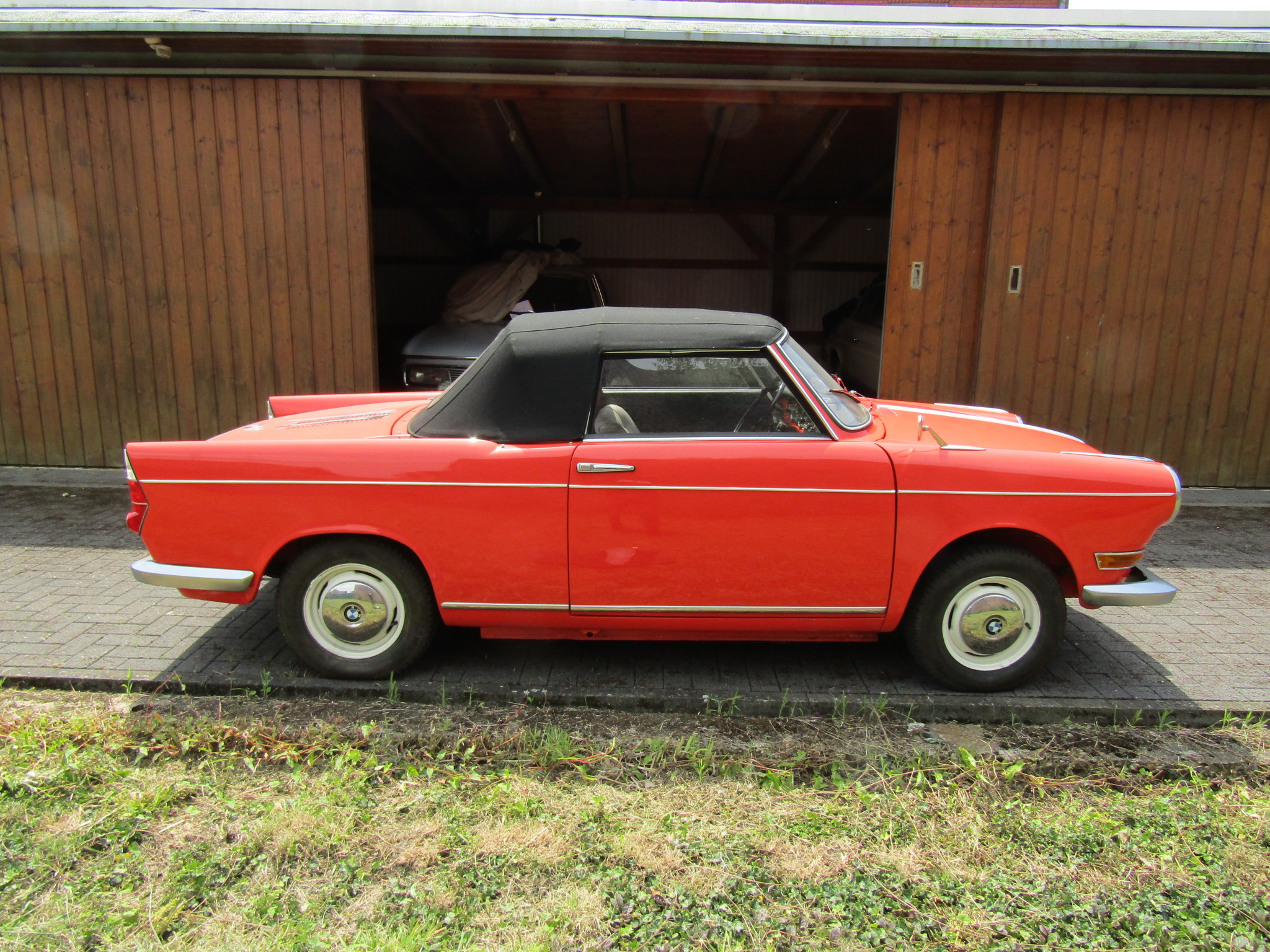 BMW 700 S Cabriolet 1964 – Bild 4