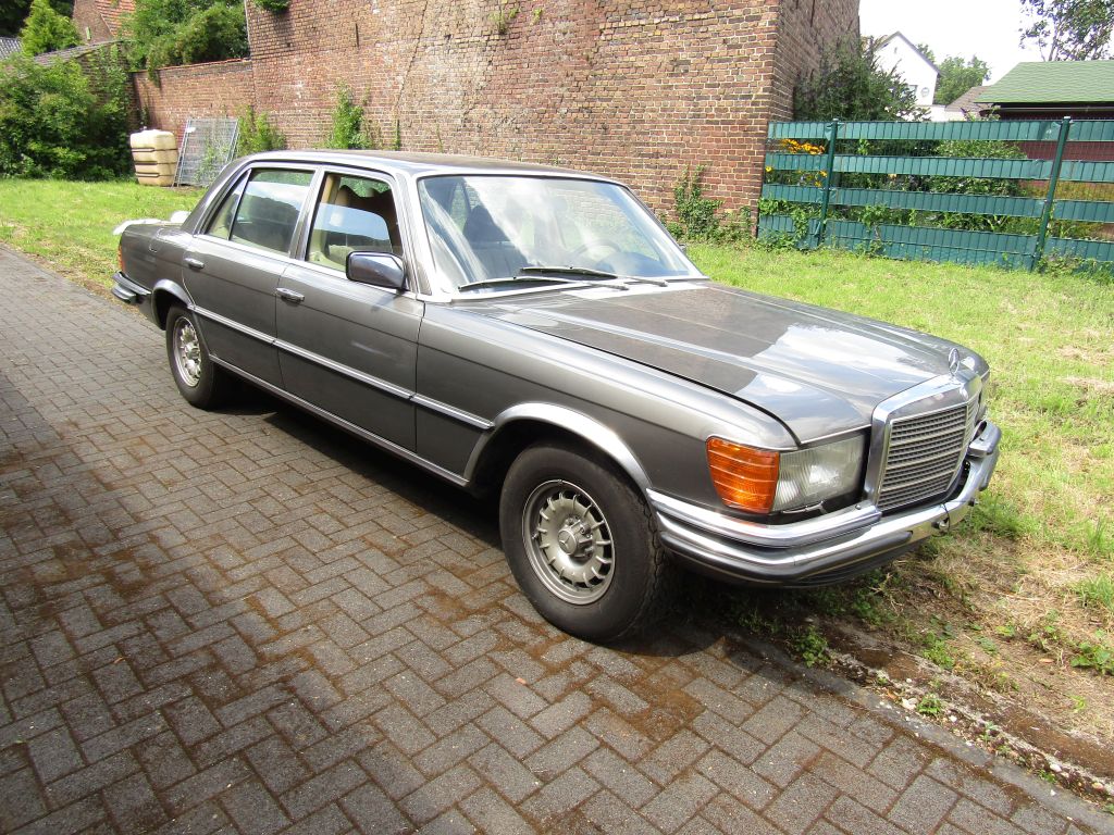 Mercedes-Benz 450 SEL 6.9 1979